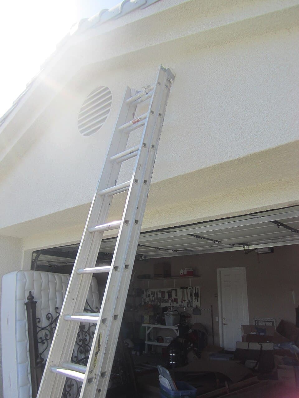 Extension Ladder (24ft)